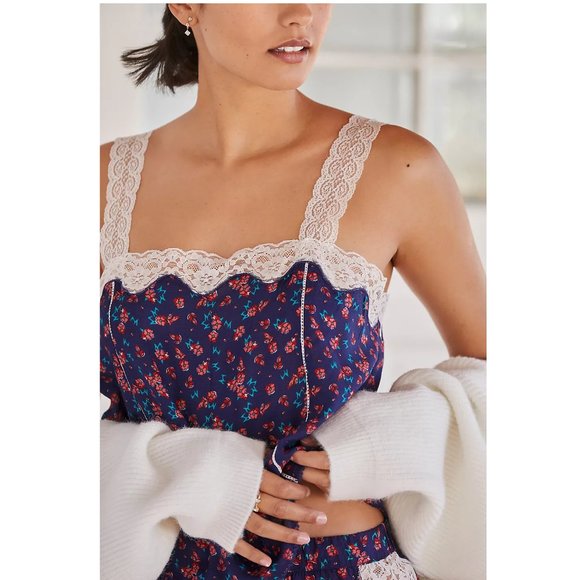 By Anthropologie Lace Trim Loungewear Top Blue Floral Print 1X - Picture 3 of 8
